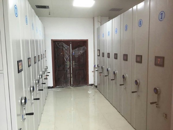 用檔案室現代化智能溫濕度控制系統，防范突發風險